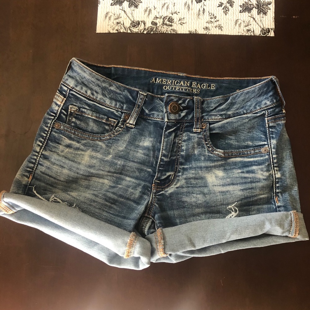 American Eagle MIDI shorts